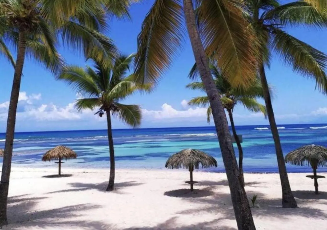 Appartement Anse des Rochers les Alizés du soir piscine plage Saint-Francois