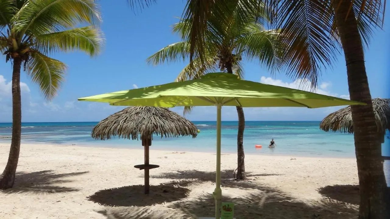 Appartement Anse des Rochers les Alizés du soir piscine plage Saint-Francois