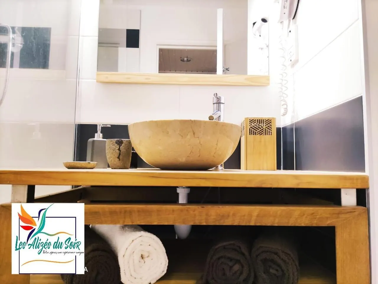 Apartment Chaleureux Studio Les Alizes: Cozy 4-Person Residence with Full Amenities Saint-Francois  Guadeloupe